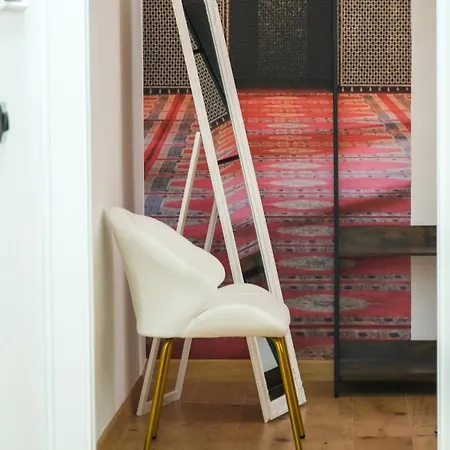 In Centro Arredato Con Stile Con Parcheggio Riservato Apartamento Génova